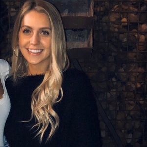 Meet your Posher, Kayla